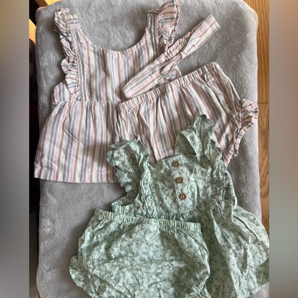 0-3 months Baby girl set of 2 Outfits